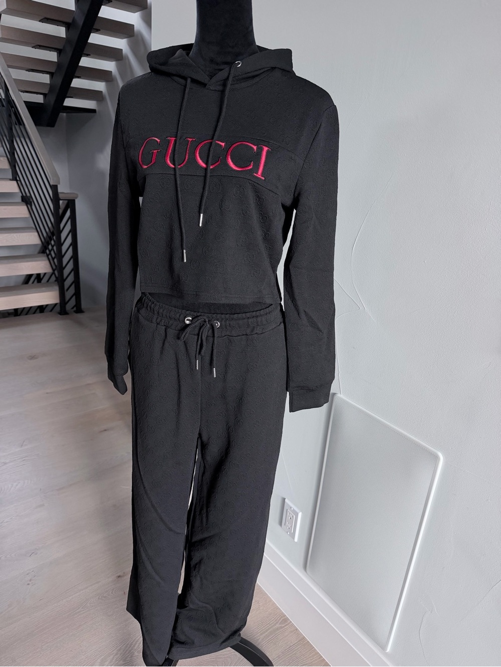 Gucci Black Jogger Set Tracksuit with Red Logo size L